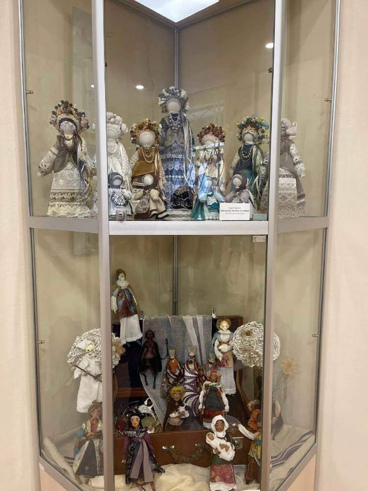 Ellen ORRO об’єднала художників у благодійному проєкті «Мила серцю Україна»