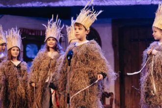 Унікальний підхід до навчання: 100 учнів школи "Творці" підкорюють велику сцену Унікальний підхід до навчання: 100 учнів школи "Творці" підкорюють велику сцену