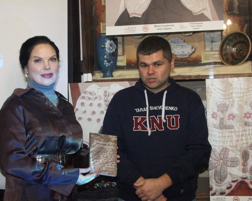 Круглий стіл у Вишгороді об’єднав науковців та музейників задля збереження живих традицій