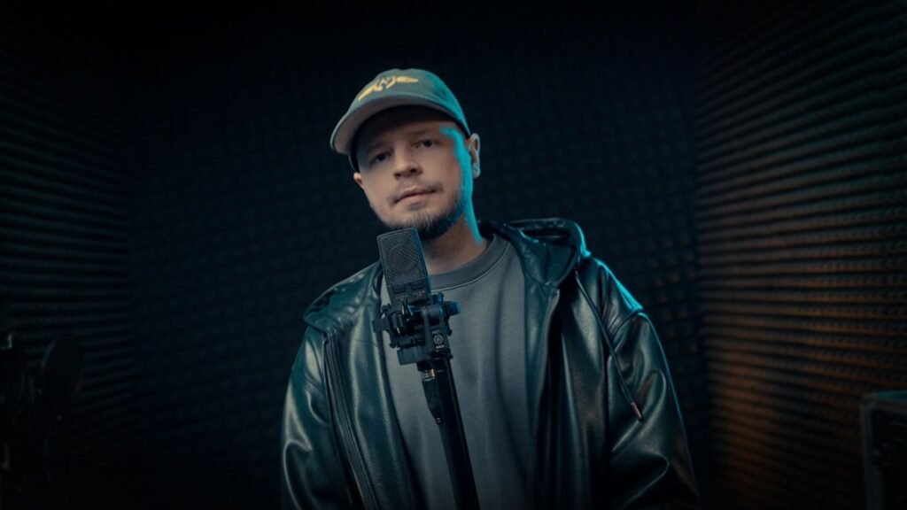 Білий Бо презентує «Тихо йшов» — трек про легкість і безтурботність, яка колись жила в кожному з нас