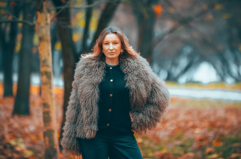 Осінь, що зцілює: внутрішня опора, турбота про себе та жіночий баланс в образі Юлії Троцько  (“Осінь у стилі”)