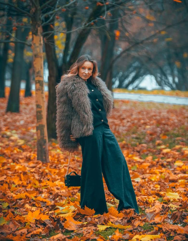 Осінь, що зцілює: внутрішня опора, турбота про себе та жіночий баланс в образі Юлії Троцько  (“Осінь у стилі”)