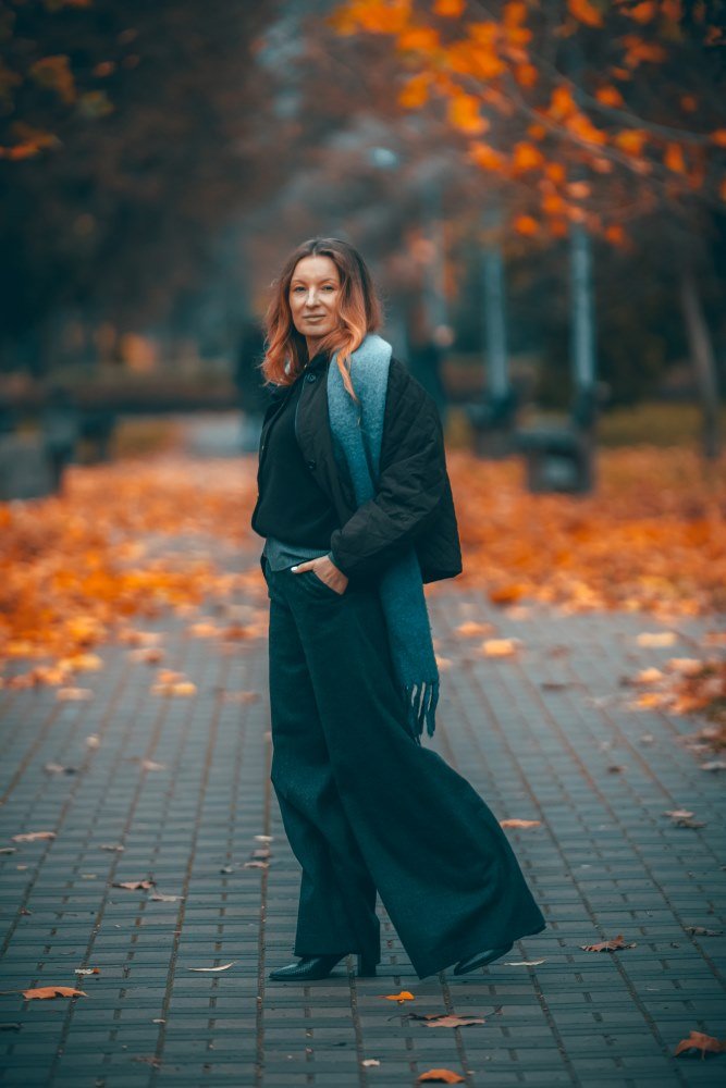 Осінь, що зцілює: внутрішня опора, турбота про себе та жіночий баланс в образі Юлії Троцько  (“Осінь у стилі”)