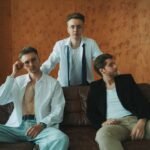 DVA випустили “Подаруй” – музику для зимових вечорів