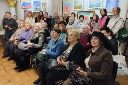 Душа України у полотнах: благодійна виставка ангельських образів у Києві