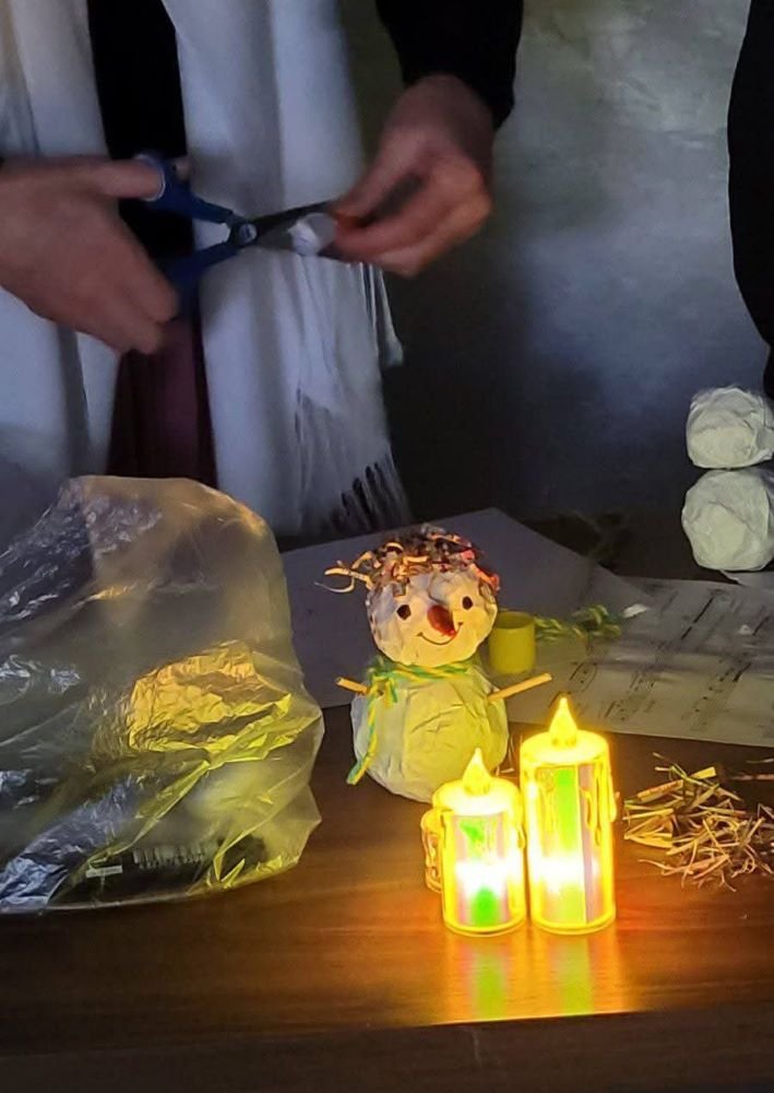 Фантазія як арт-терапія: колективна виставка «Дивний сон» завершила мистецький рік у Києві