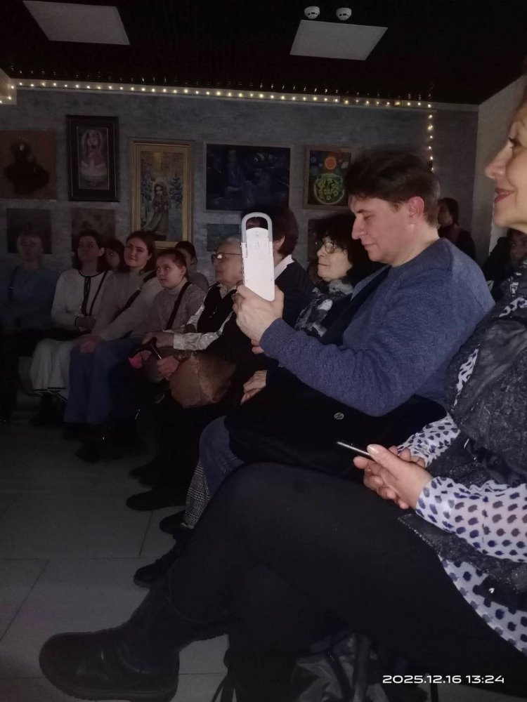 Фантазія як арт-терапія: колективна виставка «Дивний сон» завершила мистецький рік у Києві