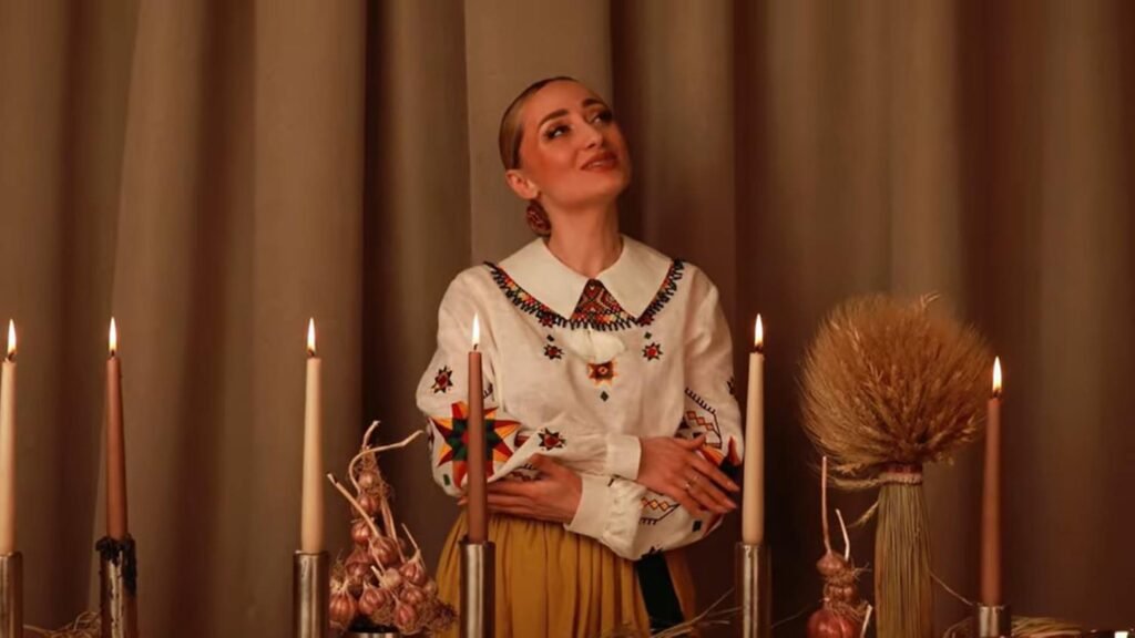 Різдвяна музична молитва: TINA PETRIV презентує «Попурі колядок» із чотирьох знакових українських коляд