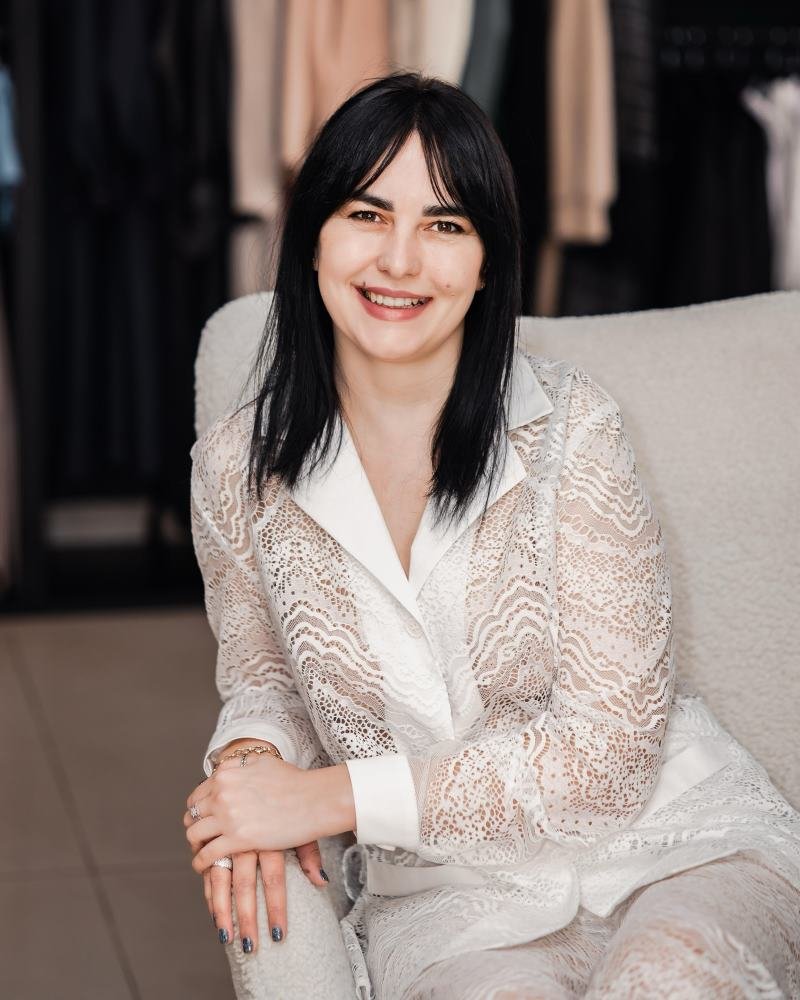 Мода - це не про тренди чи подіуми, а про внутрішній стан і свободу вибору: розмова з власницею бренду E.Miliko Ельвірою Ляшко про жінку, культуру і натхнення в моді