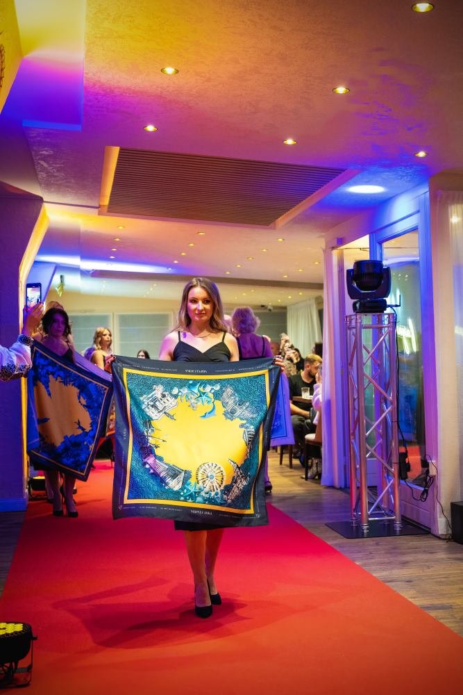 Коли хустка стає покровом любові, пам’яті й жіночої сили: розмова із власницями бренду "Marcipanka” Наталією Рибар та Вікторією  Швардак