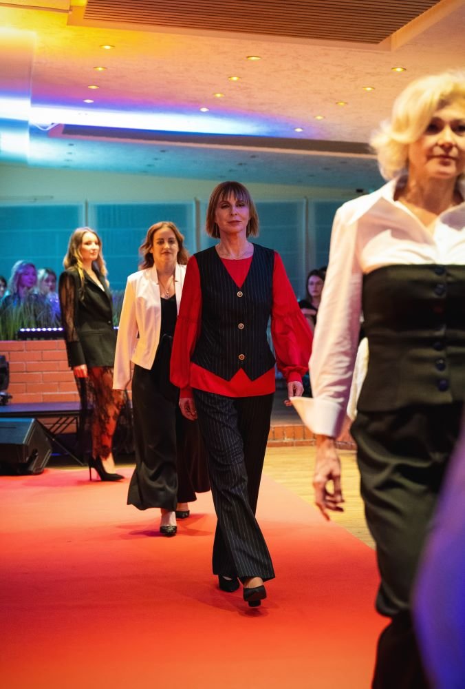 MoDiva: коли одяг має душу: дизайнерка Людмила Вороніна та модельєрка Світлана Сліпухіна - про моду, що говорить від серця