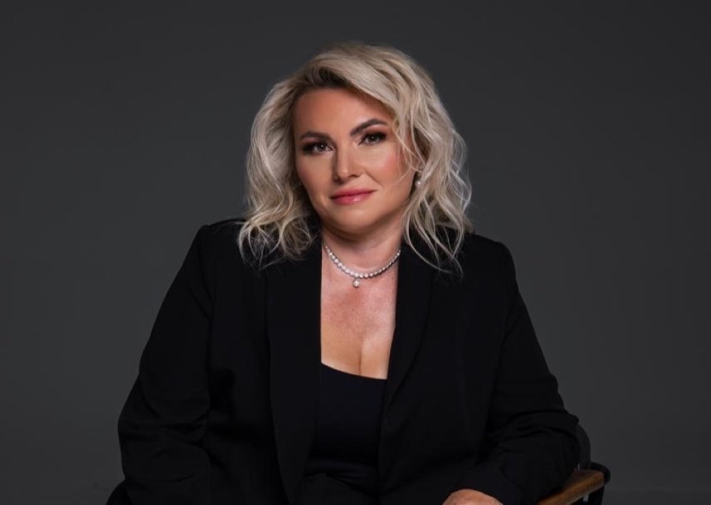 MoDiva: коли одяг має душу: дизайнерка Людмила Вороніна та модельєрка Світлана Сліпухіна - про моду, що говорить від серця MoDiva: коли одяг має душу: дизайнерка Людмила Вороніна та модельєрка Світлана Сліпухіна - про моду, що говорить від серця