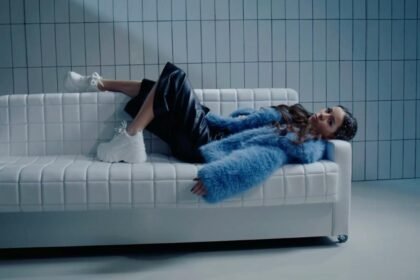 NASTYA SEMCHUK представила нову музичну роботу під назвою "Ти класна" NASTYA SEMCHUK представила нову музичну роботу під назвою "Ти класна"