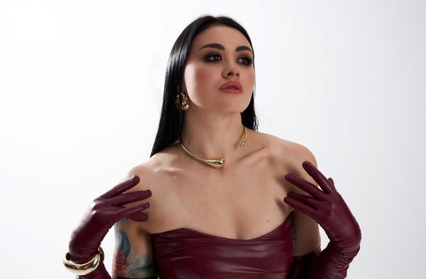 Емоційний бунт: YASENSOVA з треком «Нірвана»