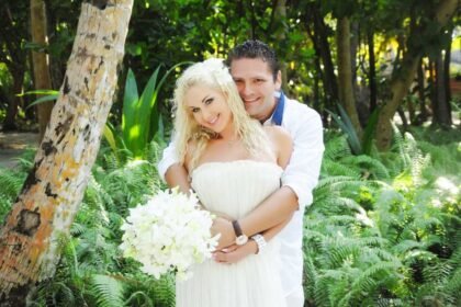 Катерина Бужинська оригінально привітала чоловіка з 12-річницею шлюбу