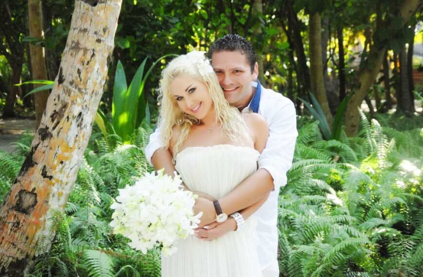 Катерина Бужинська оригінально привітала чоловіка з 12-річницею шлюбу