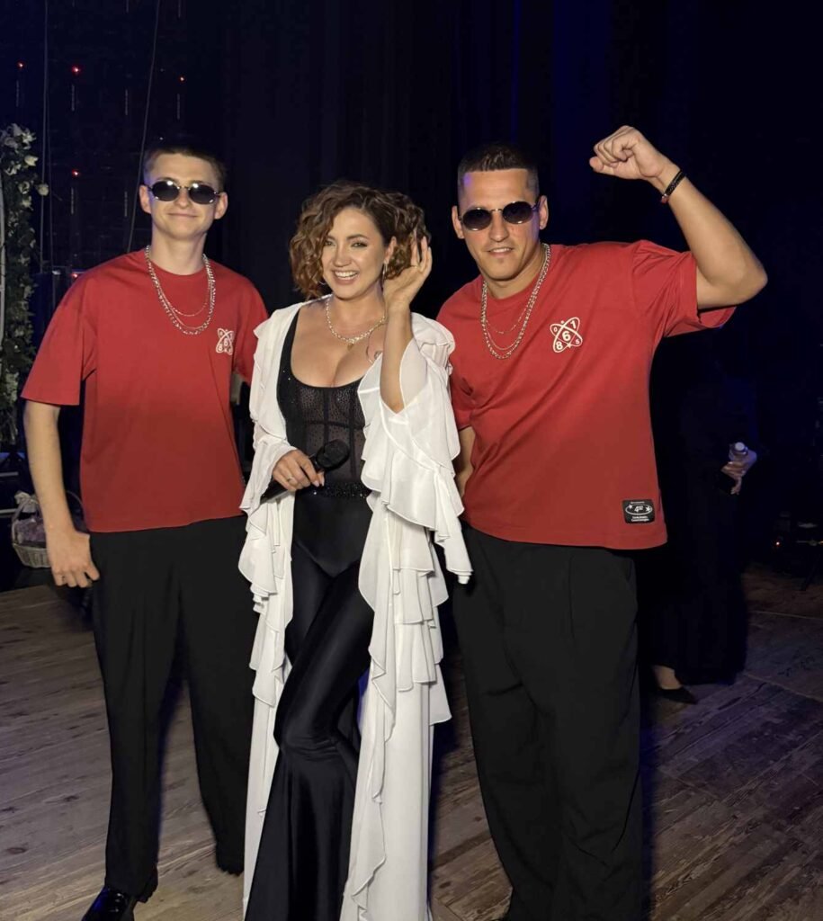 «Гадаю я, гадаю» знову звучить: KOLABA і Цибульська переосмислили легендарну пісню Мозгового