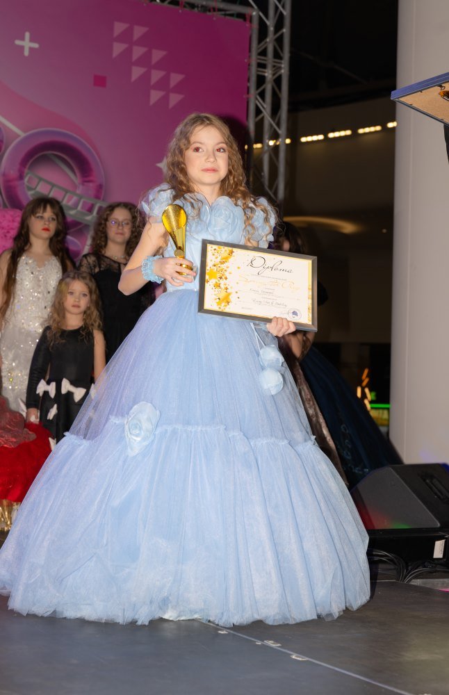 Сяйво весни та дитячі мрії: у Києві визначили переможиць конкурсу SPRING PRINCESS OF UKRAINE 2026