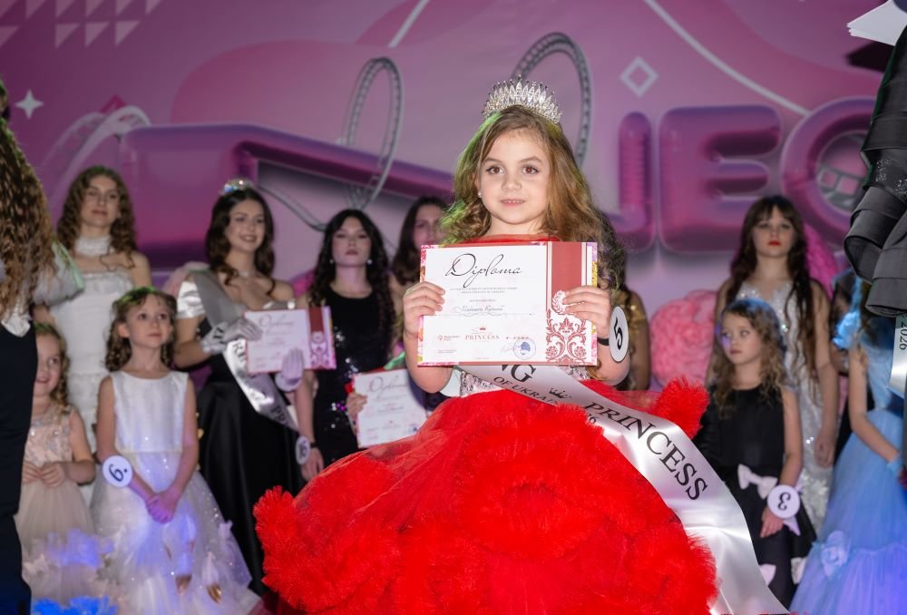 Сяйво весни та дитячі мрії: у Києві визначили переможиць конкурсу SPRING PRINCESS OF UKRAINE 2026