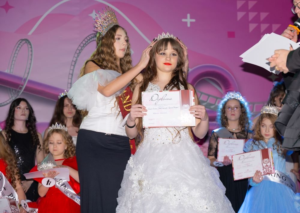 Сяйво весни та дитячі мрії: у Києві визначили переможиць конкурсу SPRING PRINCESS OF UKRAINE 2026