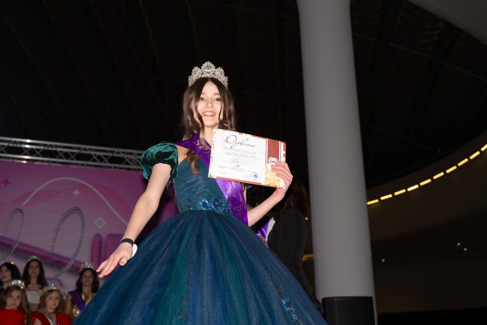 Сяйво весни та дитячі мрії: у Києві визначили переможиць конкурсу SPRING PRINCESS OF UKRAINE 2026