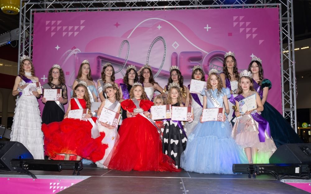 Сяйво весни та дитячі мрії: у Києві визначили переможиць конкурсу SPRING PRINCESS OF UKRAINE 2026 Сяйво весни та дитячі мрії: у Києві визначили переможиць конкурсу SPRING PRINCESS OF UKRAINE 2026