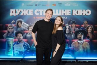 У Києві відбувся допрем’єрний показ легендарної комедії «Дуже страшне кіно» У Києві відбувся допрем’єрний показ легендарної комедії «Дуже страшне кіно»