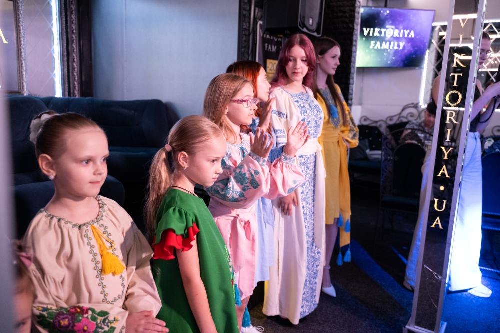 У Києві відбулася перша зустріч Клубу лідерів «Квітневі Леви»: про українську ідентичність, сучасну моду та культурне майбутнє