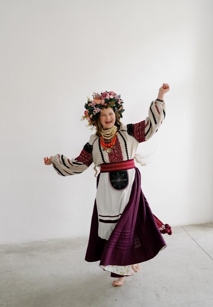 Amalia випустила нову пісню «Пам’ятаю» про Україну, родину та рідне коріння